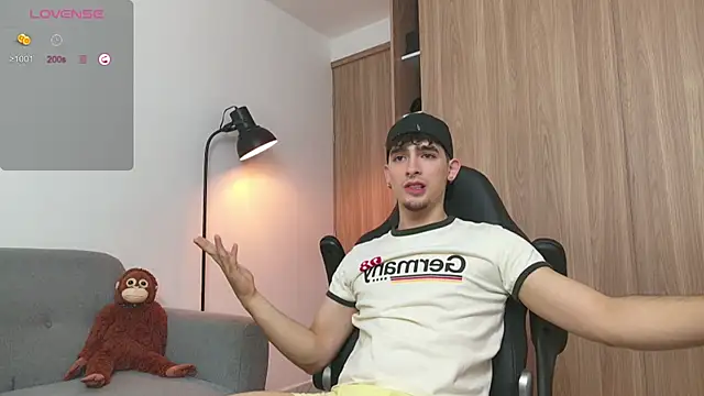 zenn rush1 online show from 02.08.25