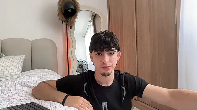 zenn rush1 online show from 12.04.25