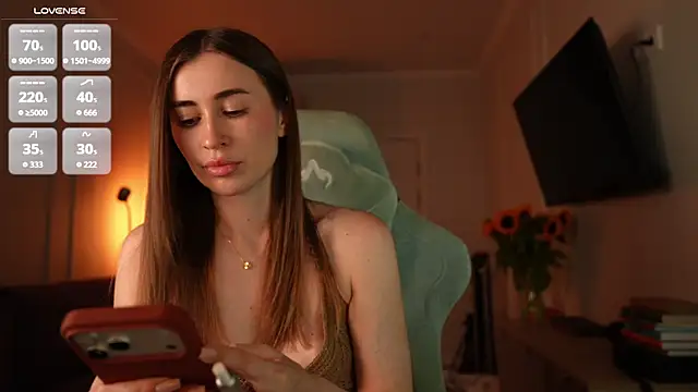Coconutkittyy online show from 08.04.26
