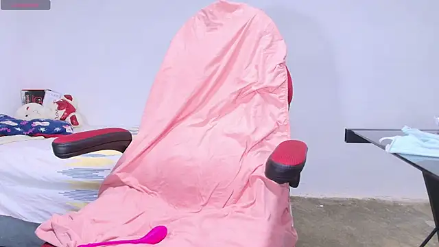 italy   boobs online show from 03.17.25