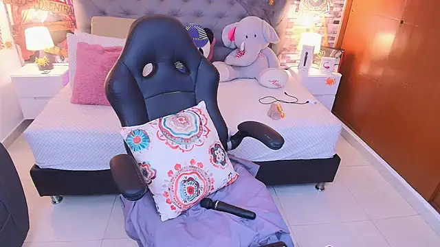 italy   boobs online show from 10.24.25