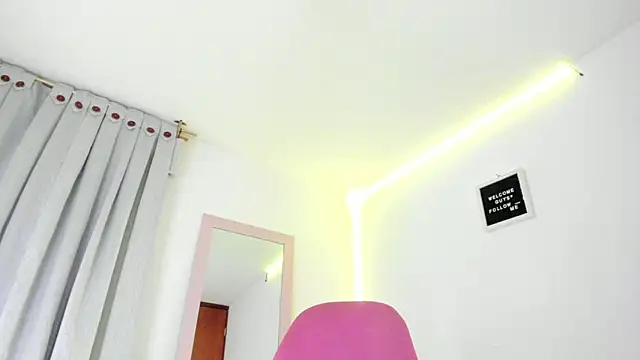 Anniie grey online show from 12.28.24