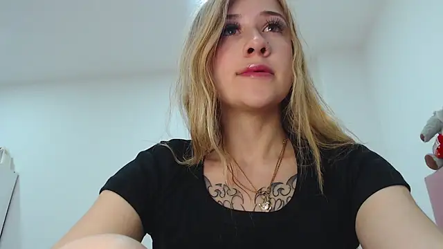 GirlAngell online show from 02.03.25