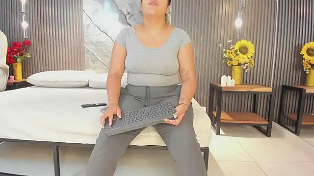 julietha taylor online show from 05.05.26
