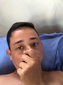 Snapshot of isacalejandroo chatting on 12.27.24 isacalejandroo online show from 12.27.24