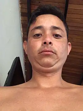 Snapshot of isacalejandroo chatting on 01.27.25 isacalejandroo online show from 01.27.25