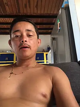 Snapshot of isacalejandroo chatting on 02.08.25 isacalejandroo online show from 02.08.25