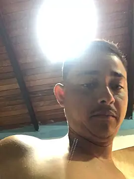 Snapshot of isacalejandroo chatting on 02.11.25 isacalejandroo online show from 02.11.25