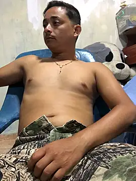 Snapshot of isacalejandroo chatting on 02.19.25 isacalejandroo online show from 02.19.25