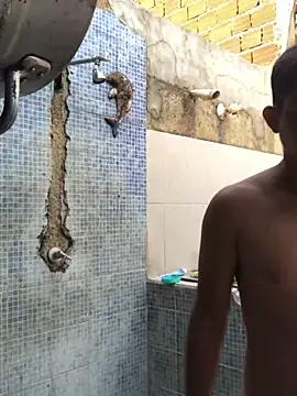 Snapshot of isacalejandroo chatting on 02.28.25 isacalejandroo online show from 02.28.25