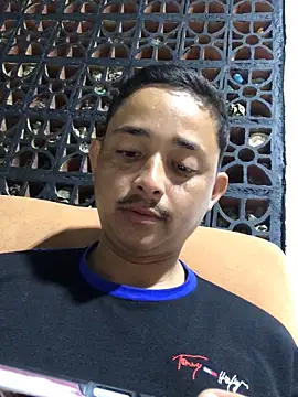 Snapshot of isacalejandroo chatting on 03.01.25 isacalejandroo online show from 03.01.25