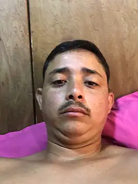 Snapshot of isacalejandroo chatting on 03.04.25 isacalejandroo online show from 03.04.25