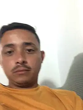 Snapshot of isacalejandroo chatting on 09.18.25 isacalejandroo online show from 09.18.25