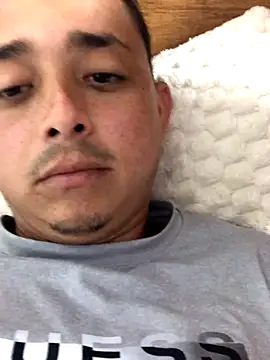 Snapshot of isacalejandroo chatting on 09.23.25 isacalejandroo online show from 09.23.25