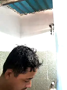 Snapshot of isacalejandroo chatting on 09.29.25 isacalejandroo online show from 09.29.25