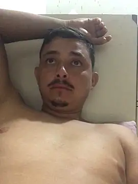 Snapshot of isacalejandroo chatting on 02.22.26 isacalejandroo online show from 02.22.26