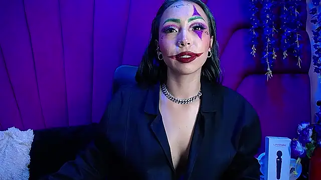 nathalia pink online show from 10.18.25