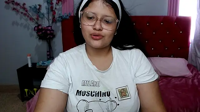 Snapshot of angel_barbie_1 chatting on 07.28.26 angel barbie 1 online show from 07.28.26