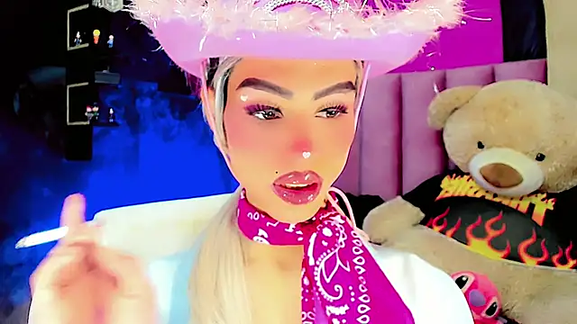 Snapshot of dollswit01 chatting on 02.22.25 dollswit01 online show from 02.22.25