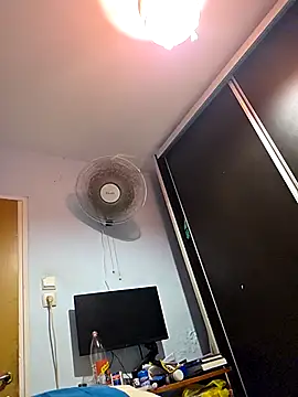 Snapshot of Chneor28 chatting on 01.08.26 Chneor28 online show from 01.08.26