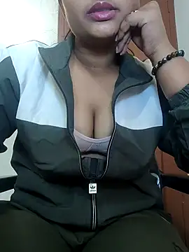 Snapshot of mishti_kaur chatting on 12.05.24 mishti kaur online show from 12.05.24