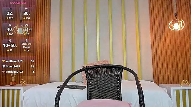 love mommy online show from 01.28.25