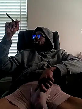 Snapshot of Txdarkmeat74 chatting on 12.05.25 Txdarkmeat74 online show from 12.05.25