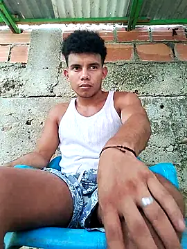 Snapshot of alex_candela chatting on 10.27.25 alex candela online show from 10.27.25