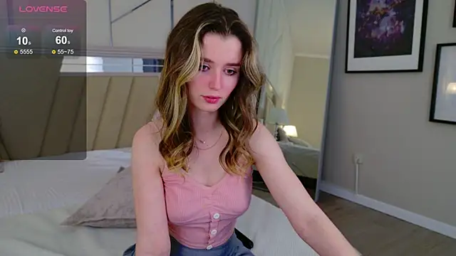 Snapshot of MarybethSnow chatting on 03.04.25 MarybethSnow online show from 03.04.25