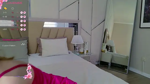 Snapshot of MarybethSnow chatting on 03.12.25 MarybethSnow online show from 03.12.25