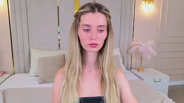 MarybethSnow online show from 08.07.26