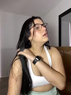 Snapshot of kimberlyhills1 chatting on 10.25.25 kimberlyhills1 online show from 10.25.25