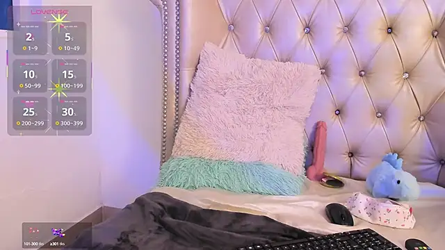 AlexaFoxy18 online show from 02.20.25