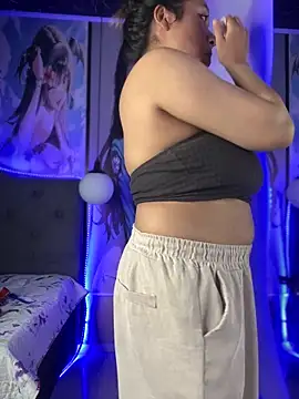 Im Little online show from 01.31.25