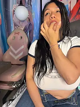 Im Little online show from 07.13.26
