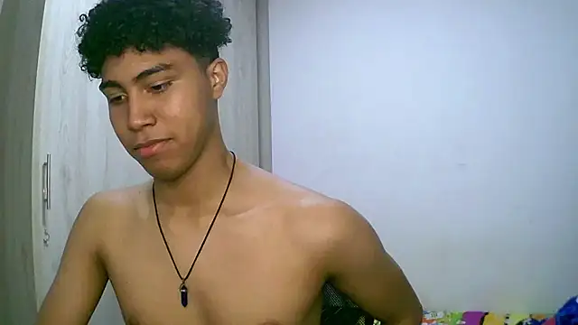 Snapshot of sexy_diamante_ chatting on 11.06.25 sexy diamante online show from 11.06.25