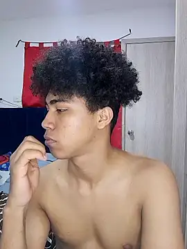 Snapshot of sexy_diamante_ chatting on 01.17.26 sexy diamante online show from 01.17.26