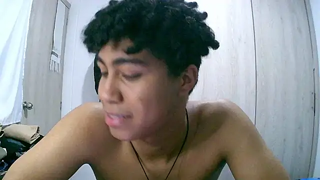 Snapshot of sexy_diamante_ chatting on 02.02.26 sexy diamante online show from 02.02.26