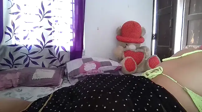 sexy-honey09 online show from 02.05.25