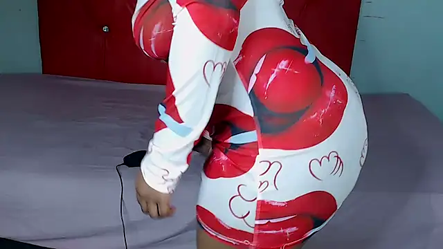 Snapshot of EbonyBentley chatting on 10.27.25 EbonyBentley online show from 10.27.25