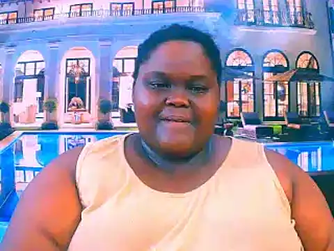 Snapshot of EbonyHotBuns chatting on 05.26.26 EbonyHotBuns online show from 05.26.26