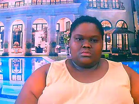 Snapshot of EbonyHotBuns chatting on 06.19.26 EbonyHotBuns online show from 06.19.26