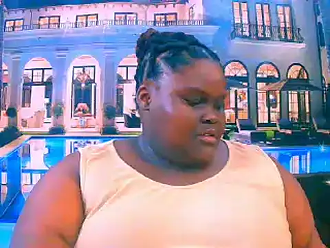 Snapshot of EbonyHotBuns chatting on 06.23.26 EbonyHotBuns online show from 06.23.26