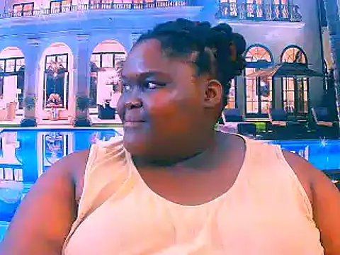 Snapshot of EbonyHotBuns chatting on 06.29.26 EbonyHotBuns online show from 06.29.26