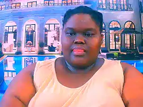 Snapshot of EbonyHotBuns chatting on 07.01.26 EbonyHotBuns online show from 07.01.26