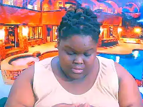 Snapshot of EbonyHotBuns chatting on 07.11.26 EbonyHotBuns online show from 07.11.26