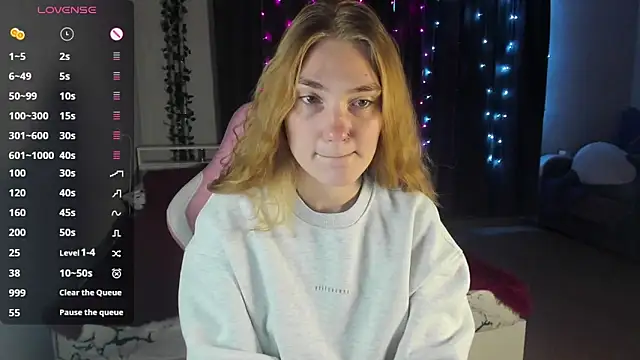 ReddHotPipper online show from 03.10.25