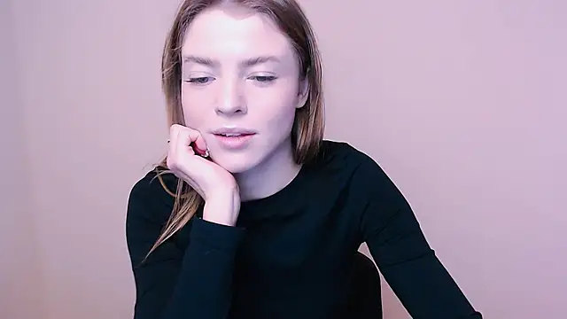 Snapshot of MissOliviaa_ chatting on 01.04.25 MissOliviaa  online show from 01.04.25