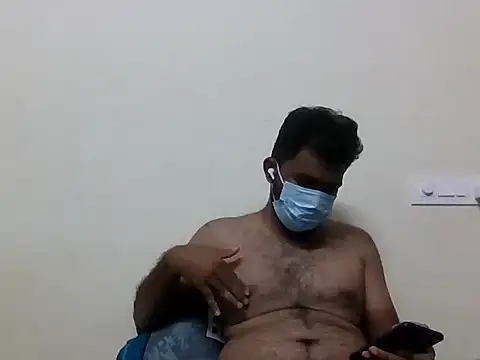 Snapshot of nick05inch chatting on 10.30.25 nick05inch online show from 10.30.25