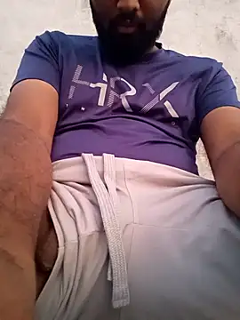 Snapshot of nick05inch chatting on 11.10.25 nick05inch online show from 11.10.25